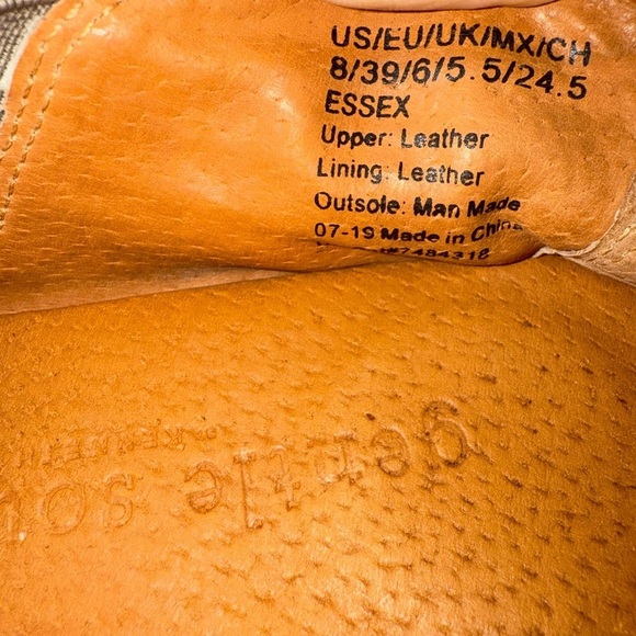 Gentle Souls Grey Suede Genuine Leather Rubber Outsole Loafers size 8M - Picture 6 of 7